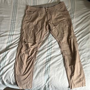 Kuhl Khaki pants